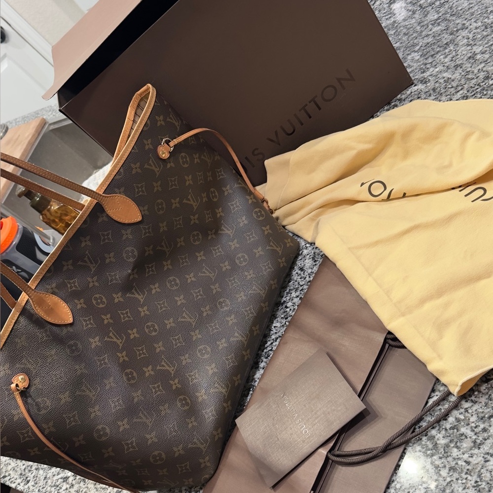 Louis Vuitton Monogram Neverfull GM